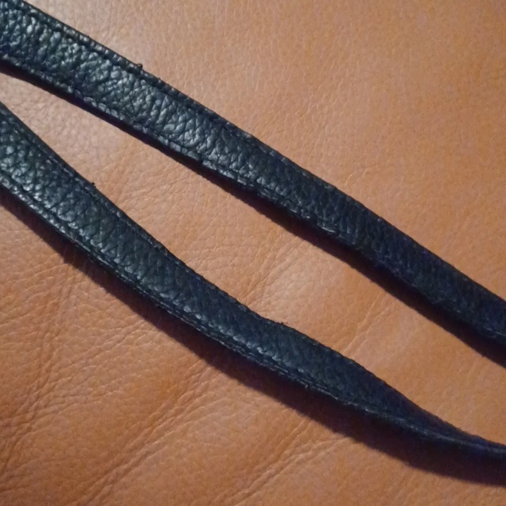 > Michael Kors Elegant Black Women's Bag Charm Tassel